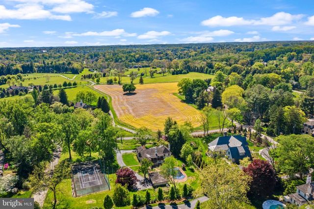 176 ABRAHAMS LN, Villanova, PA 19085