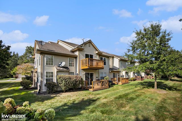 6 N Vista Street, Auburn Hills, MI 48326