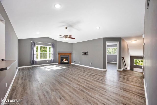 6 N Vista Street, Auburn Hills, MI 48326