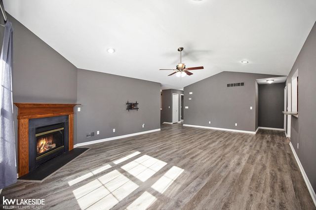 6 N Vista Street, Auburn Hills, MI 48326