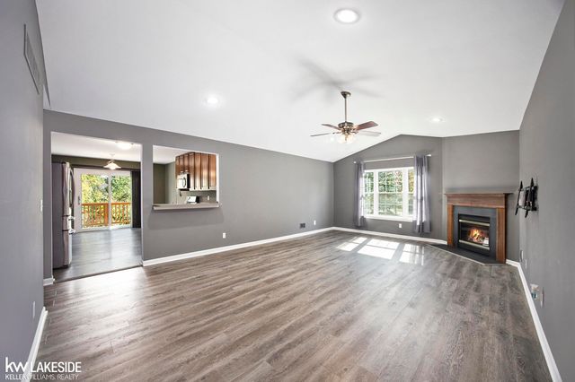 6 N Vista Street, Auburn Hills, MI 48326