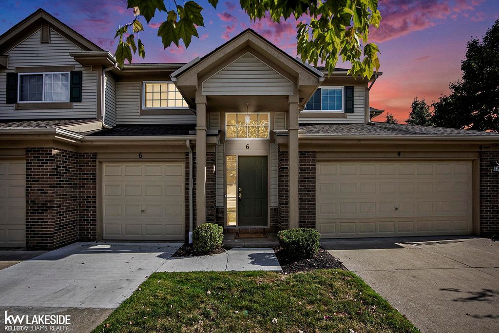 6 N Vista Street, Auburn Hills, MI 48326