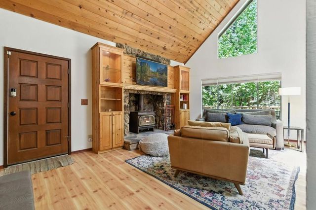 17666 Navajo Trail, Los Gatos, CA 95033