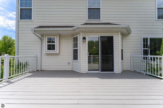 1151 Meadow Drive, Mt Pleasant, MI 48858