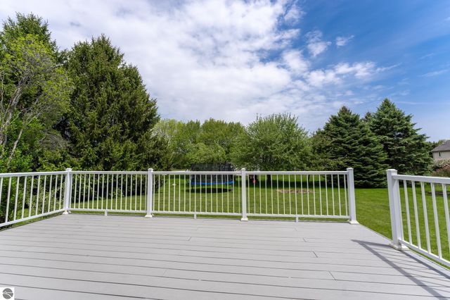 1151 Meadow Drive, Mt Pleasant, MI 48858