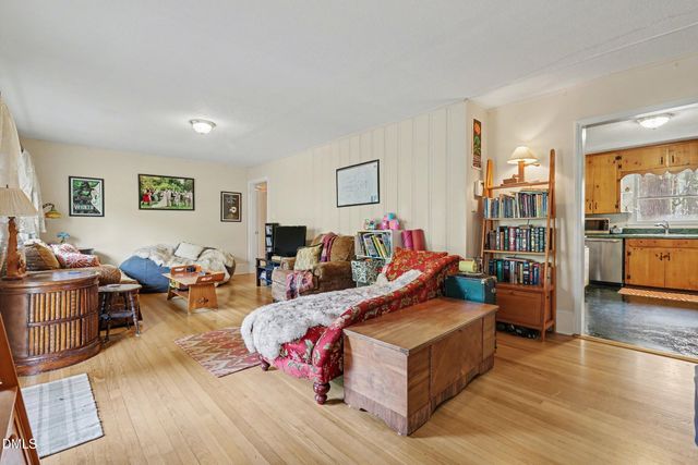 325 Meredith Street, Raleigh, NC 27606