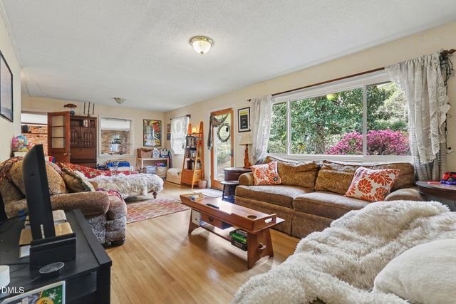 325 Meredith Street, Raleigh, NC 27606