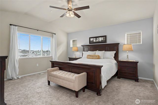 1230 Baker Heights Loop, Bremerton, WA 98312
