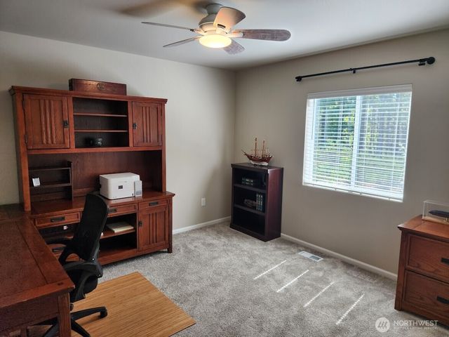 1230 Baker Heights Loop, Bremerton, WA 98312