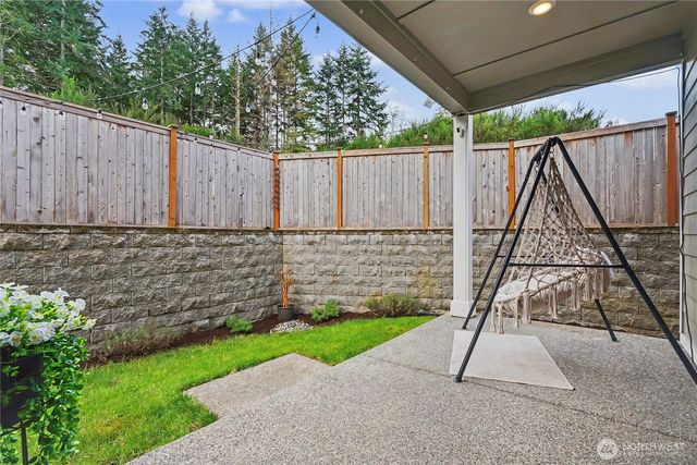 1230 Baker Heights Loop, Bremerton, WA 98312