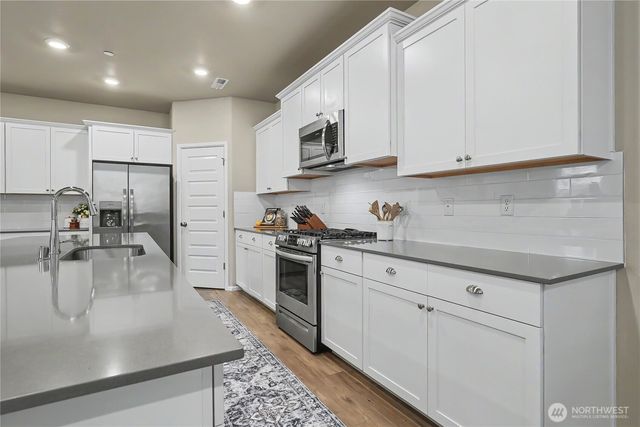 1230 Baker Heights Loop, Bremerton, WA 98312