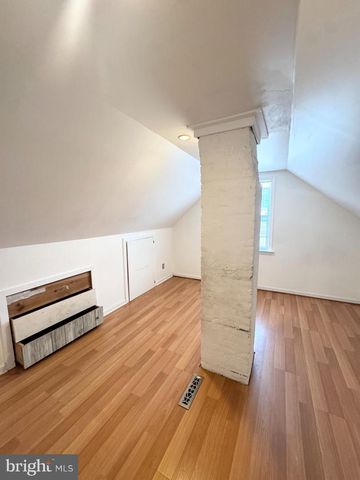 150 E HARTWELL LN, Philadelphia, PA 19118