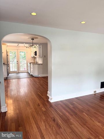150 E HARTWELL LN, Philadelphia, PA 19118