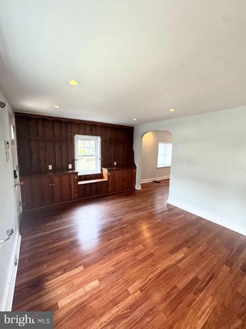 150 E HARTWELL LN, Philadelphia, PA 19118