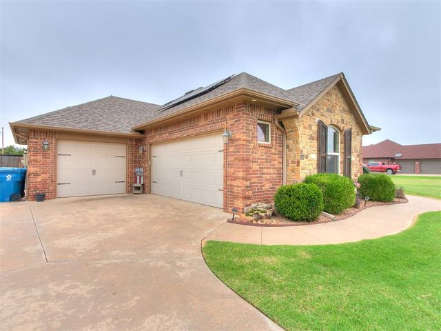 507 Arrowhead Drive, Tuttle, OK 73089