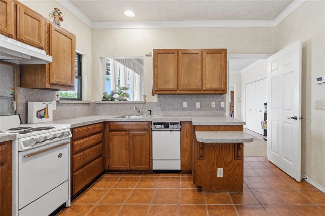 8304 Samora Court, Fort Worth, TX 76135