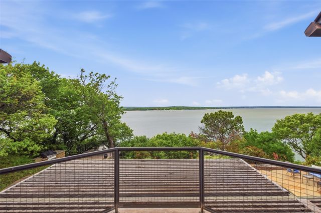 8304 Samora Court, Fort Worth, TX 76135