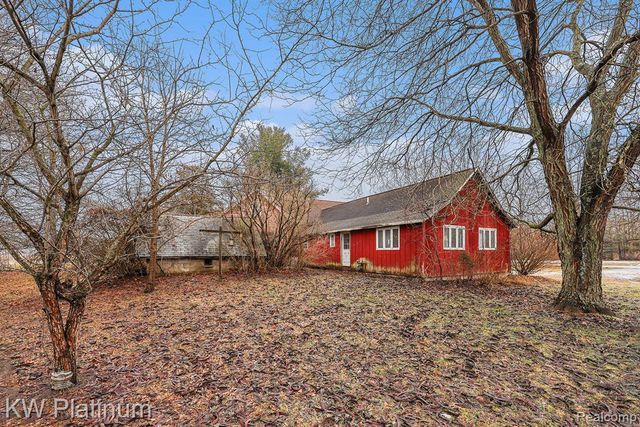 4202 Palms Road, Casco, MI 48064