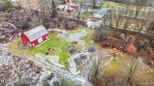4202 Palms Road, Casco, MI 48064