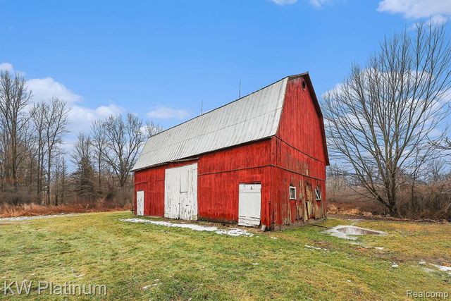 4202 Palms Road, Casco, MI 48064