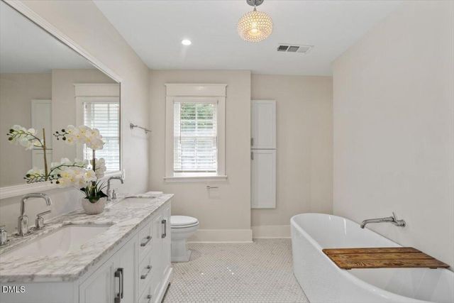 228 N Main Street, Wake Forest, NC 27587