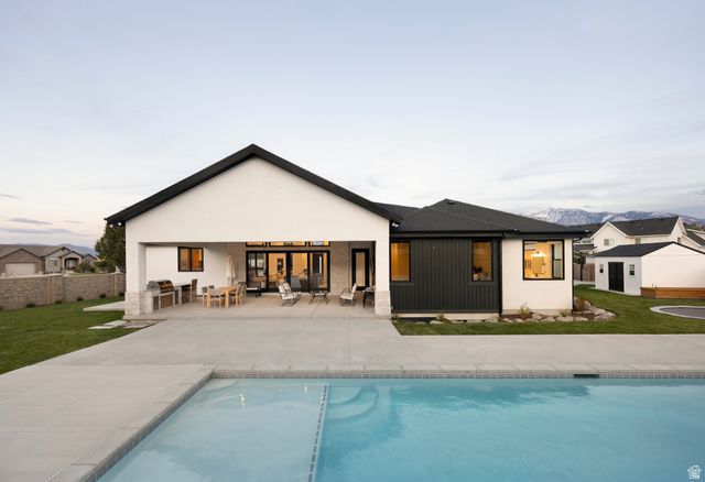 10241 S DIMPLE DELL LN, Sandy, UT 84092