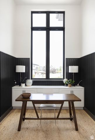 10241 S DIMPLE DELL LN, Sandy, UT 84092