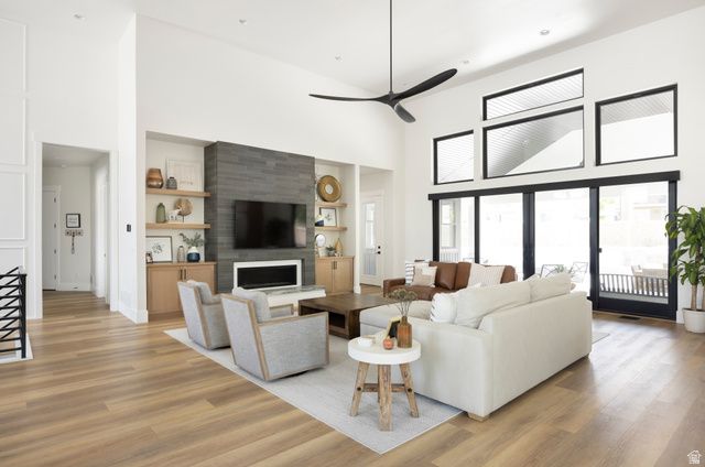 10241 S DIMPLE DELL LN, Sandy, UT 84092