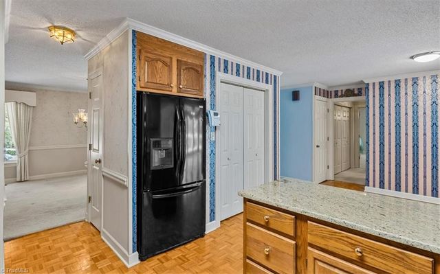 1616 Heathcliff Road, High Point, NC 27262