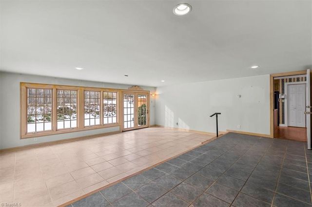 1616 Heathcliff Road, High Point, NC 27262