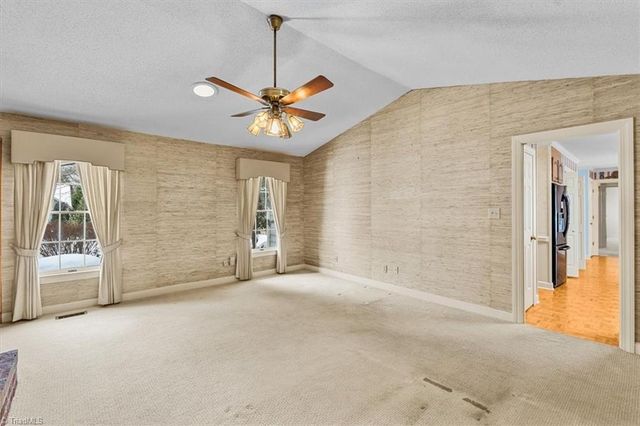 1616 Heathcliff Road, High Point, NC 27262