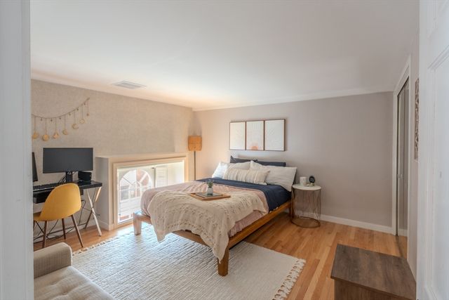 129 Essex St 8, Salem, MA 01970