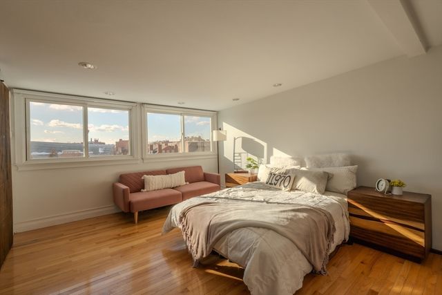 129 Essex St 8, Salem, MA 01970