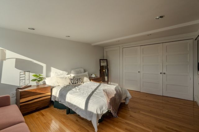 129 Essex St 8, Salem, MA 01970