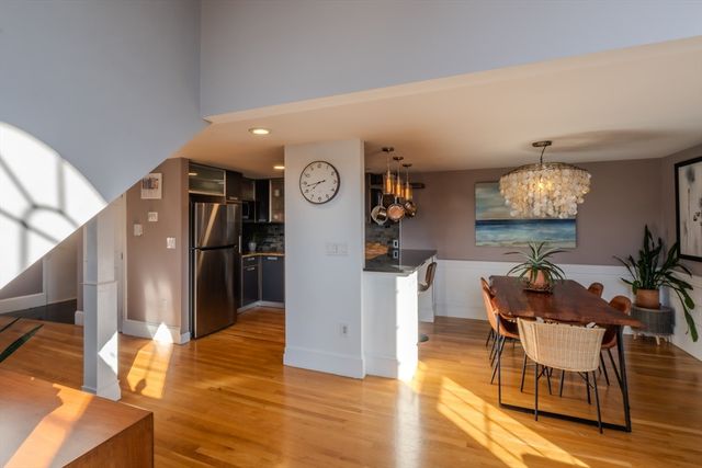 129 Essex St 8, Salem, MA 01970