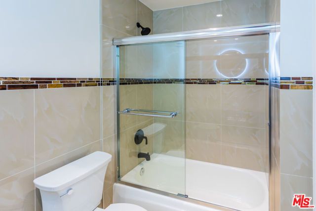 403 N Oakhurst Drive 303, Beverly Hills, CA 90210