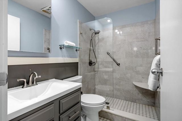 810 Tuckers Lane 810, Hingham, MA 02043