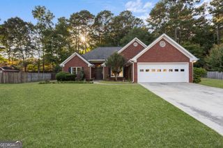 233 Ivy Creek Drive, Loganville, GA 30052