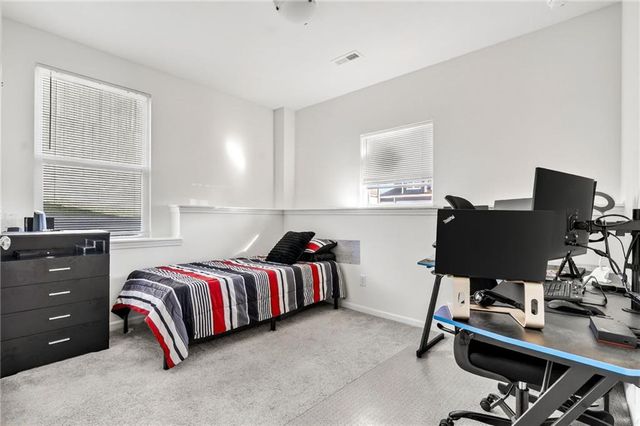 1012 Poplar Lane, Liberty, MO 64068