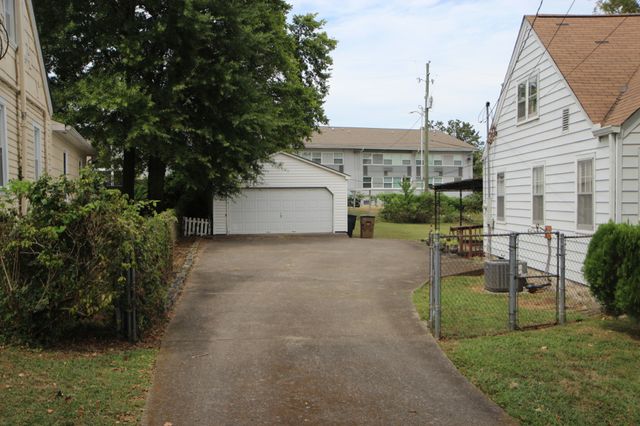 831 Dewees Ave, Nashville, TN 37204
