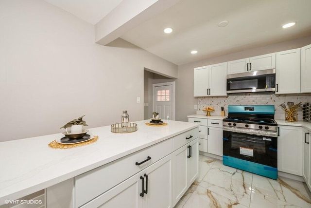 1420 W 47th Avenue, Gary, IN 46408