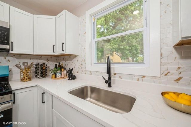 1420 W 47th Avenue, Gary, IN 46408