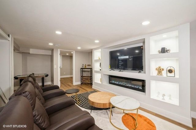 1420 W 47th Avenue, Gary, IN 46408