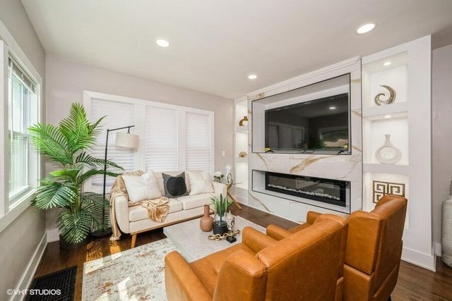 1420 W 47th Avenue, Gary, IN 46408