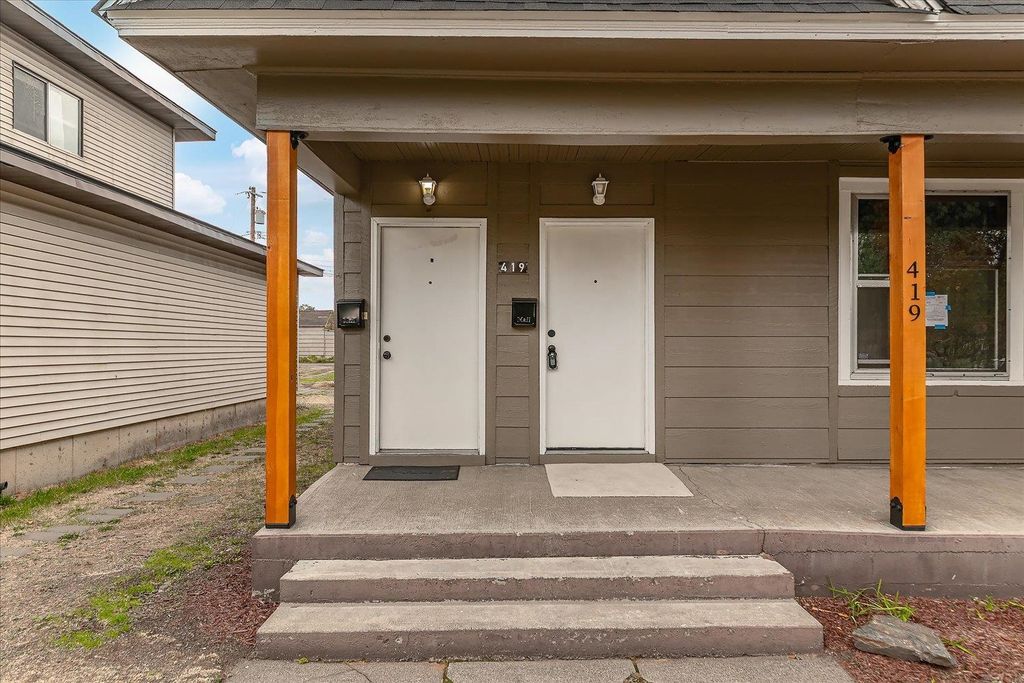 417/419 E MONTGOMERY Ave, Spokane, WA 99207 photo 2