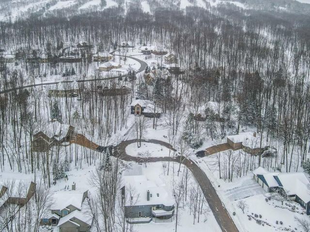 227238 CLIFFSIDE COURT, Wausau, WI 54401