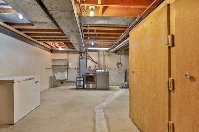 227238 CLIFFSIDE COURT, Wausau, WI 54401