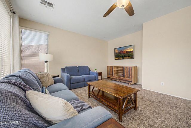 31292 N SADDLEBAG Lane, San Tan Valley, AZ 85143