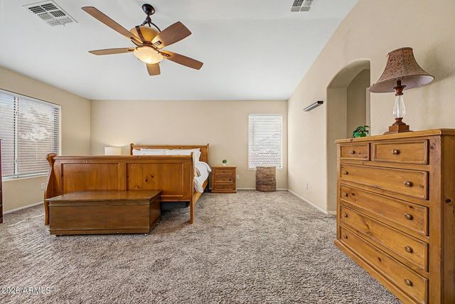 31292 N SADDLEBAG Lane, San Tan Valley, AZ 85143