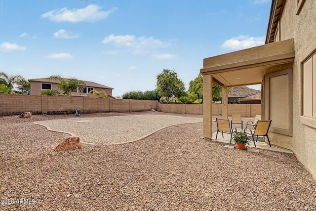 31292 N SADDLEBAG Lane, San Tan Valley, AZ 85143